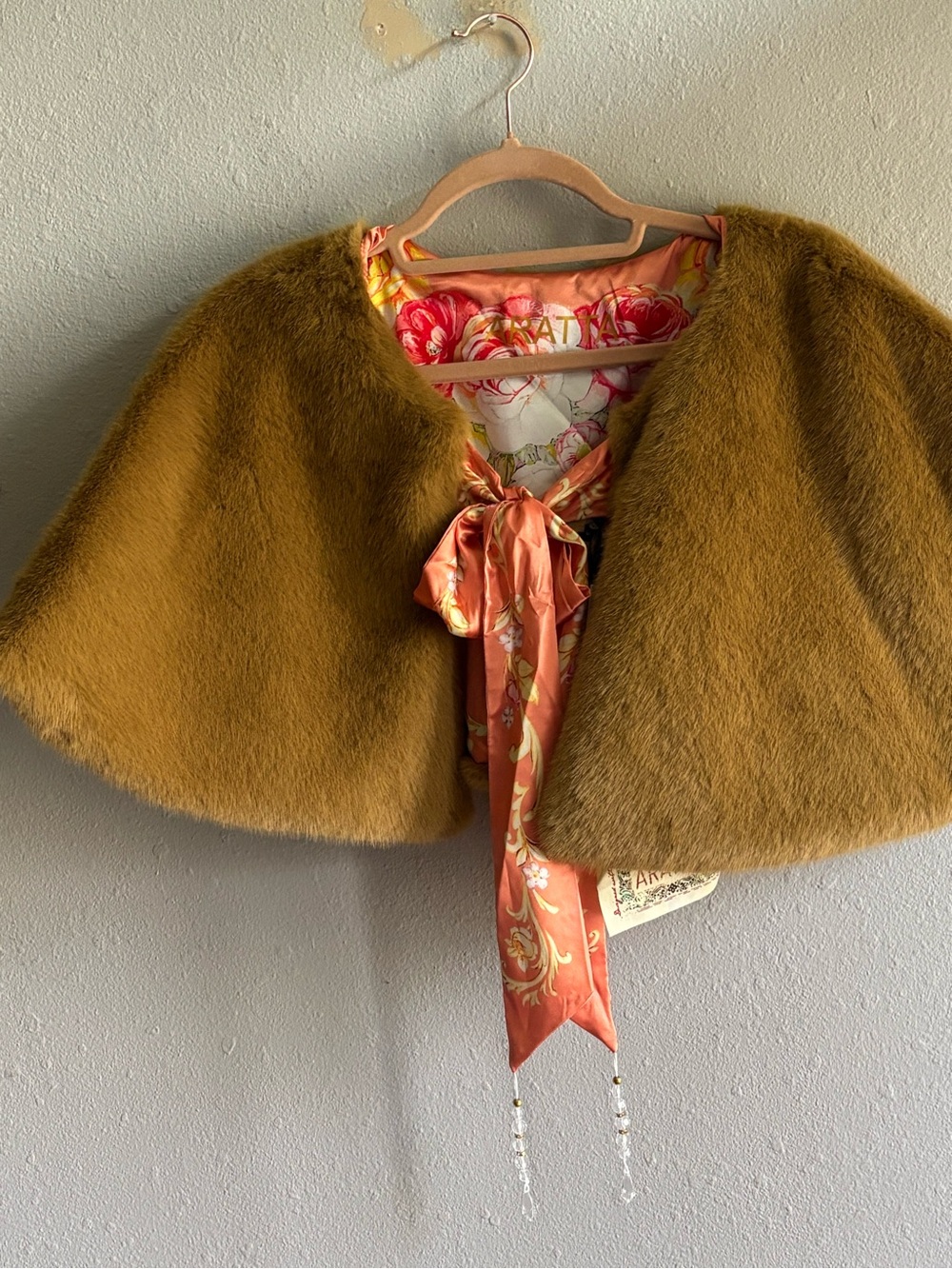 Aratta Coral Floral Satin Capelet with Faux Fur Trim and Beaded Tie